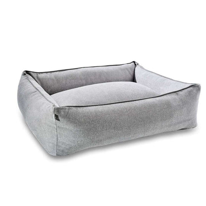 Grijs hondenbed van gerecycled materiaal met orthopedisch matras
