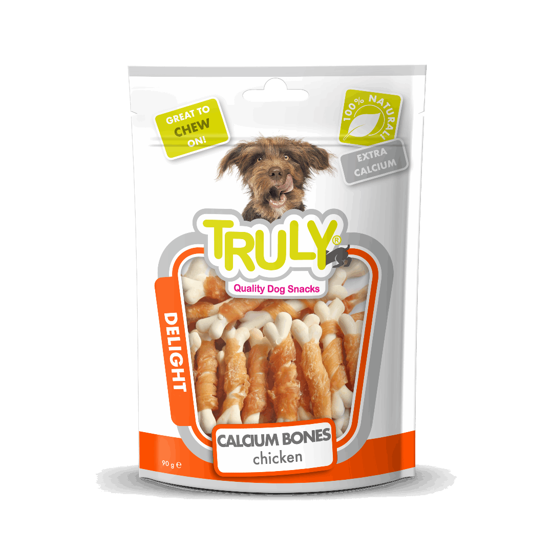 Gedraaide hondensnack van kip met calcium in snackverpakking
